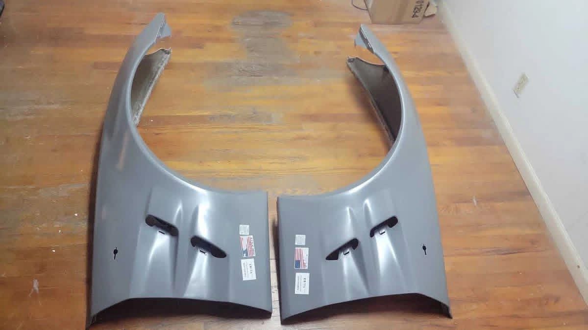 Buy C6 Corvette ZR1 Front Fenders In Europe Buy C6 Corvette ZR1 Front Fenders In Europe