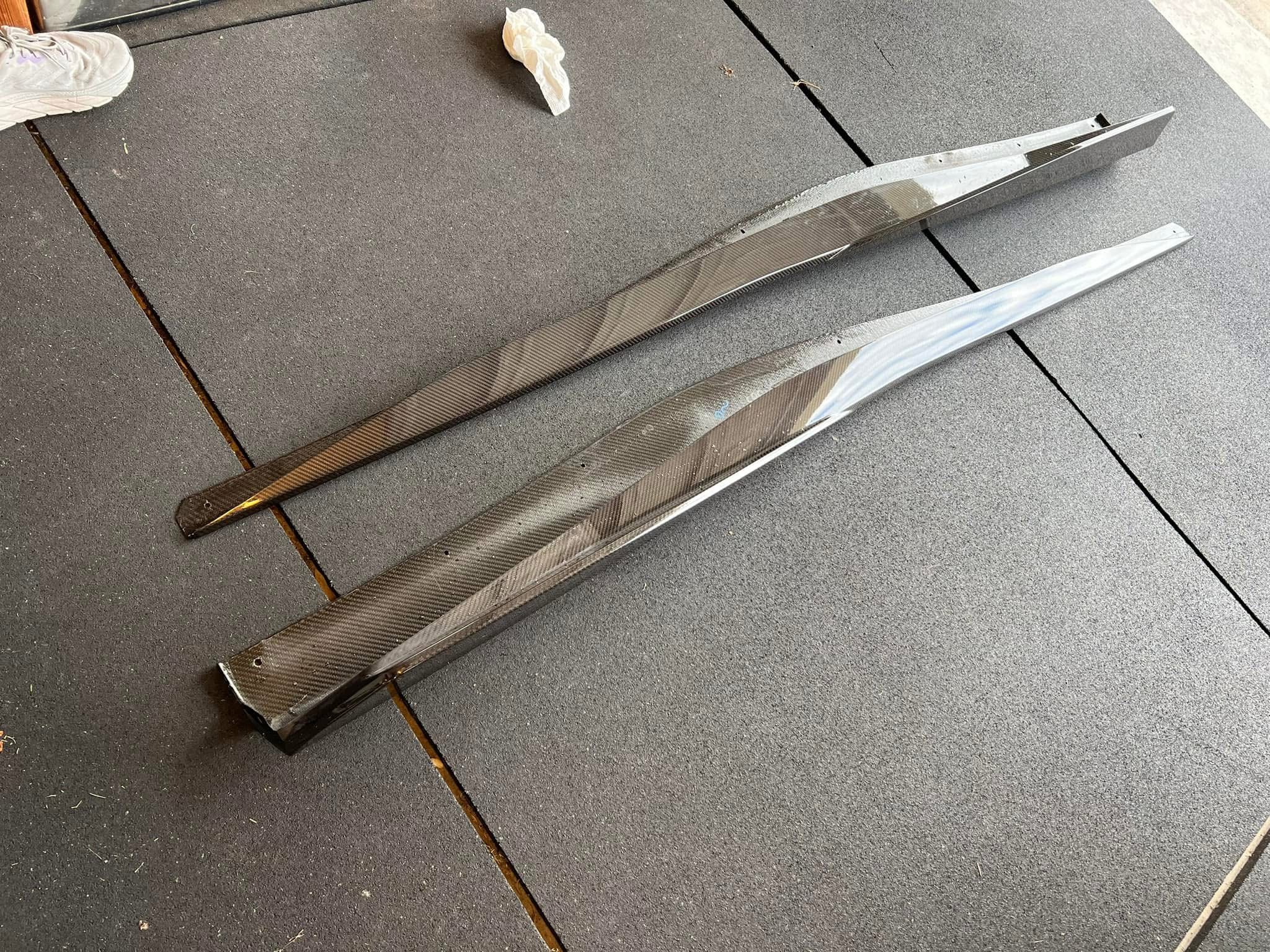 GM Carbon Fiber Side Skirts For C8 Corvette Europe GM Carbon Fiber Side Skirts For C8 Corvette Europe